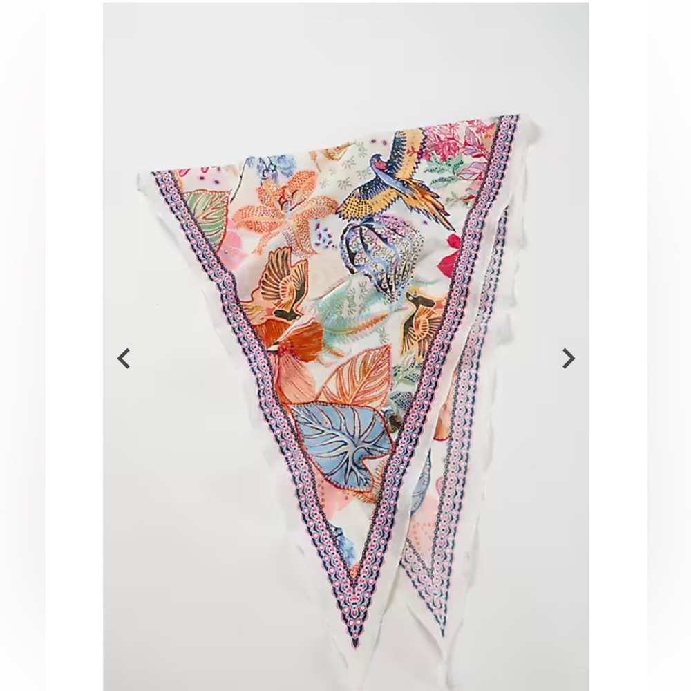 Tropics Embroidered Diamond Scarf NWT